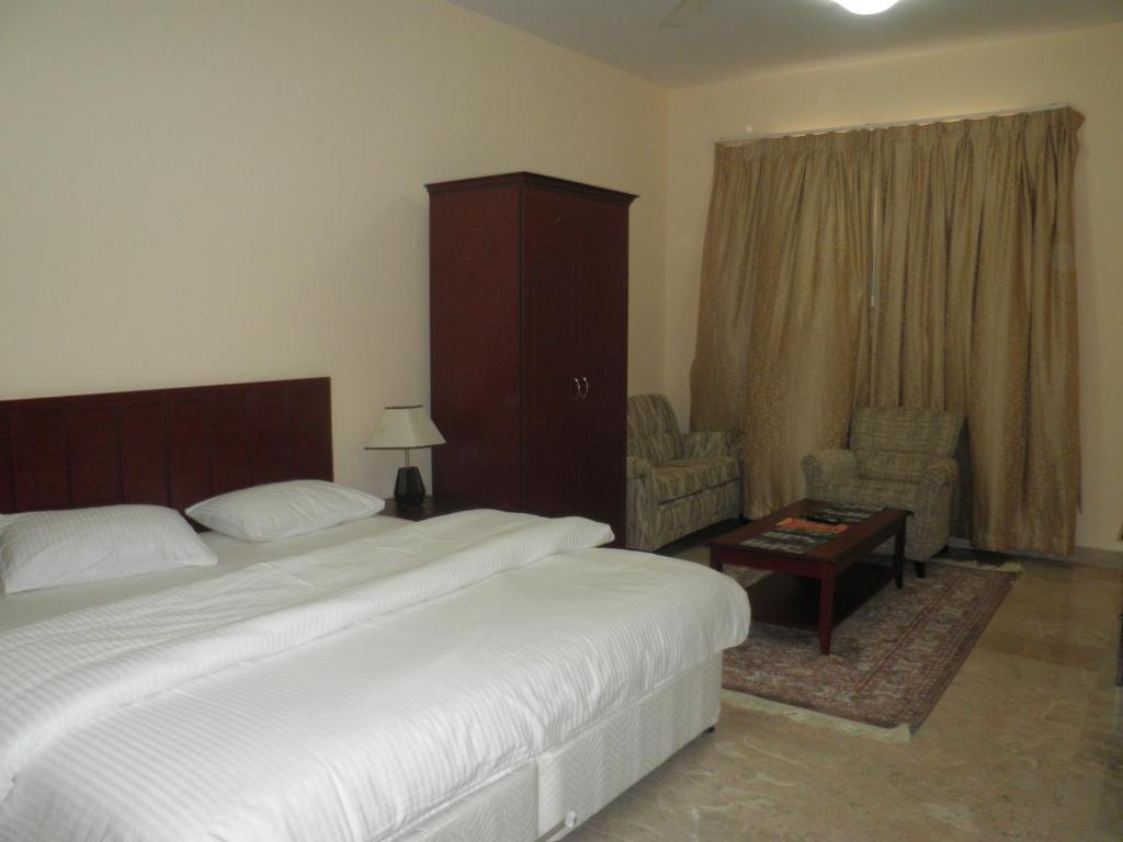אל בוראיימי Hamasa Plaza Hotel חדר תמונה